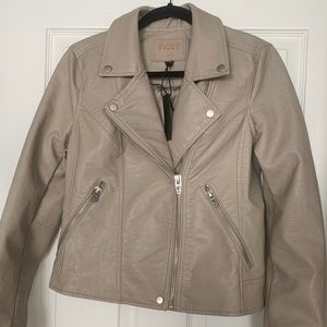 NWT BlankNYC moto jacket in Fawn faux leather, size Medium